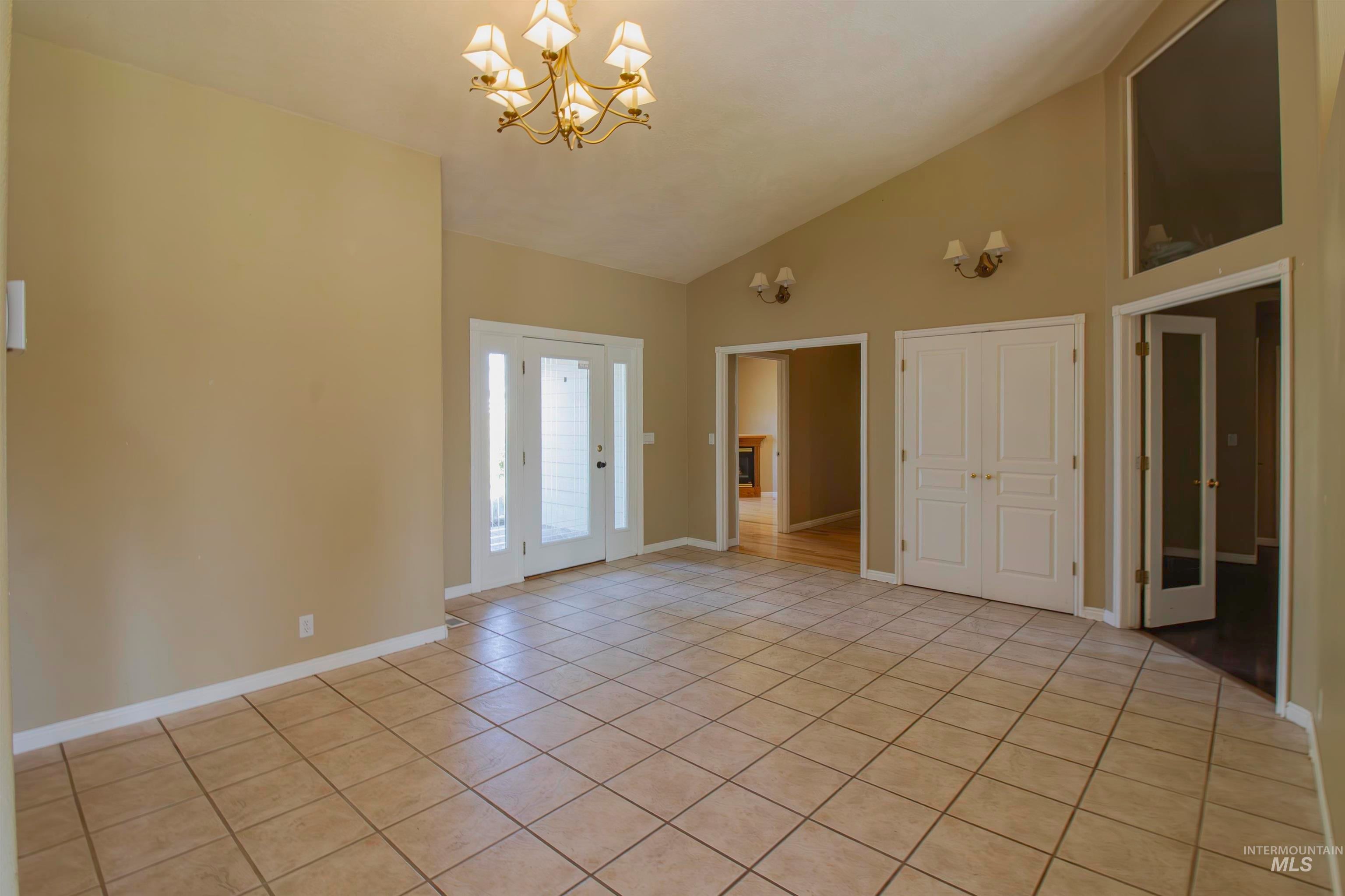Ontario, Oregon, 97914, United States, 4 Bedrooms Bedrooms, ,3 BathroomsBathrooms,Residential,For Sale,1866488