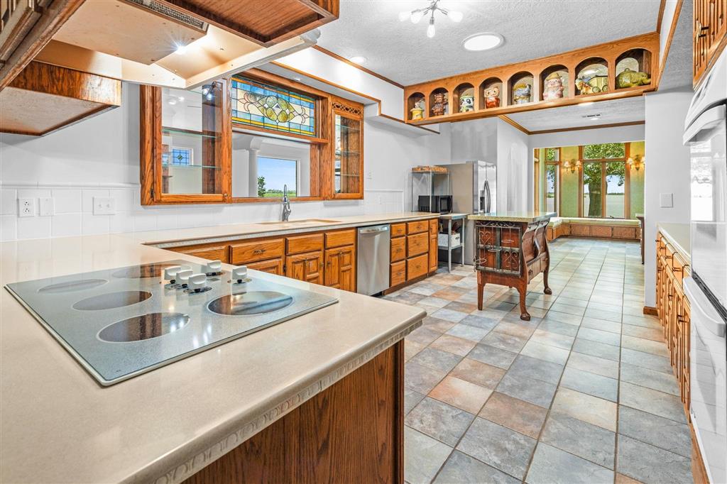 Lake Charles, Louisiana, 70605, United States, 4 Bedrooms Bedrooms, ,5 BathroomsBathrooms,Residential,For Sale,1973984