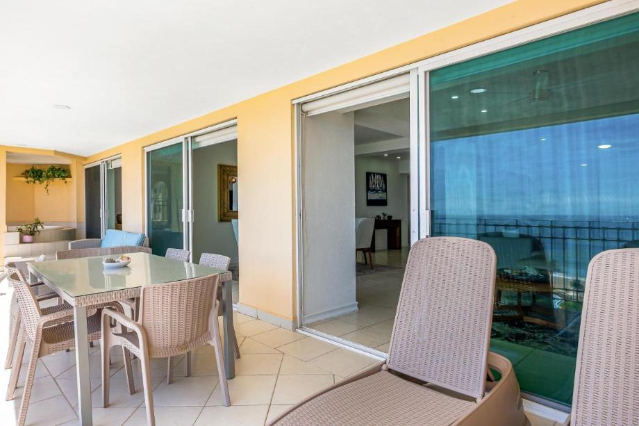 Paseo de la Marina, Puerto Vallarta, Jalisco, 48335, Mexico, 3 Bedrooms Bedrooms, ,3 BathroomsBathrooms,Residential,For Sale,Paseo de la Marina,1620972