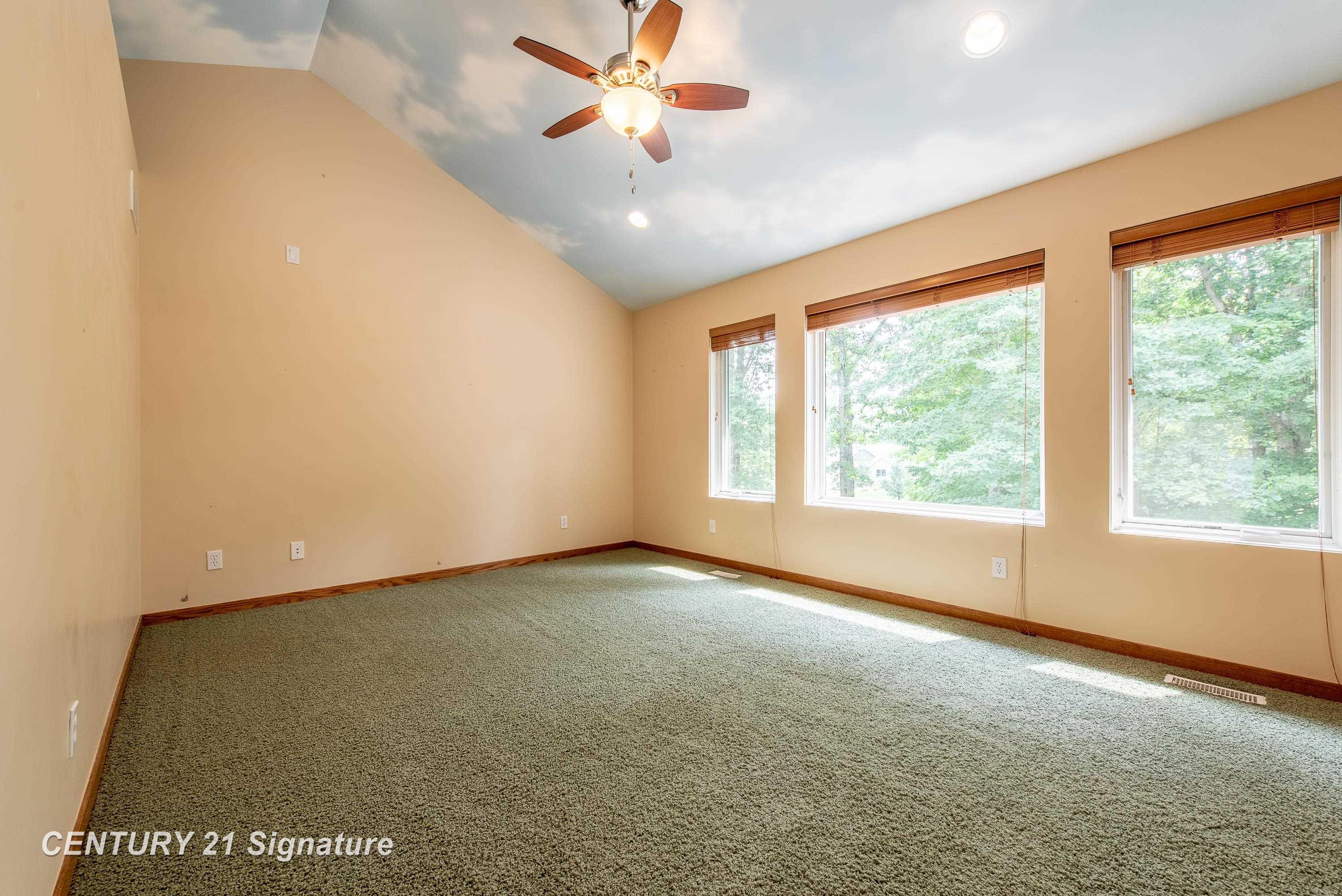 Midland, Michigan, 48642, United States, 4 Bedrooms Bedrooms, ,5 BathroomsBathrooms,Residential,For Sale,2019311