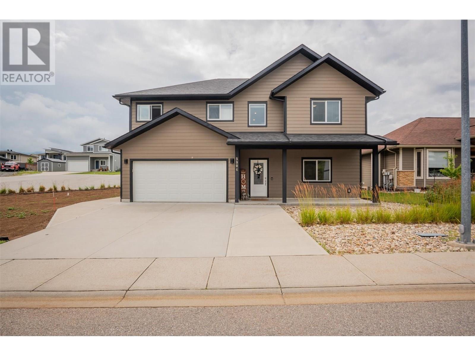 CASTLEGAR, British Columbia, V1N 4X9, CA, 5 Bedrooms Bedrooms, ,2 BathroomsBathrooms,Residential,For Sale,1913698