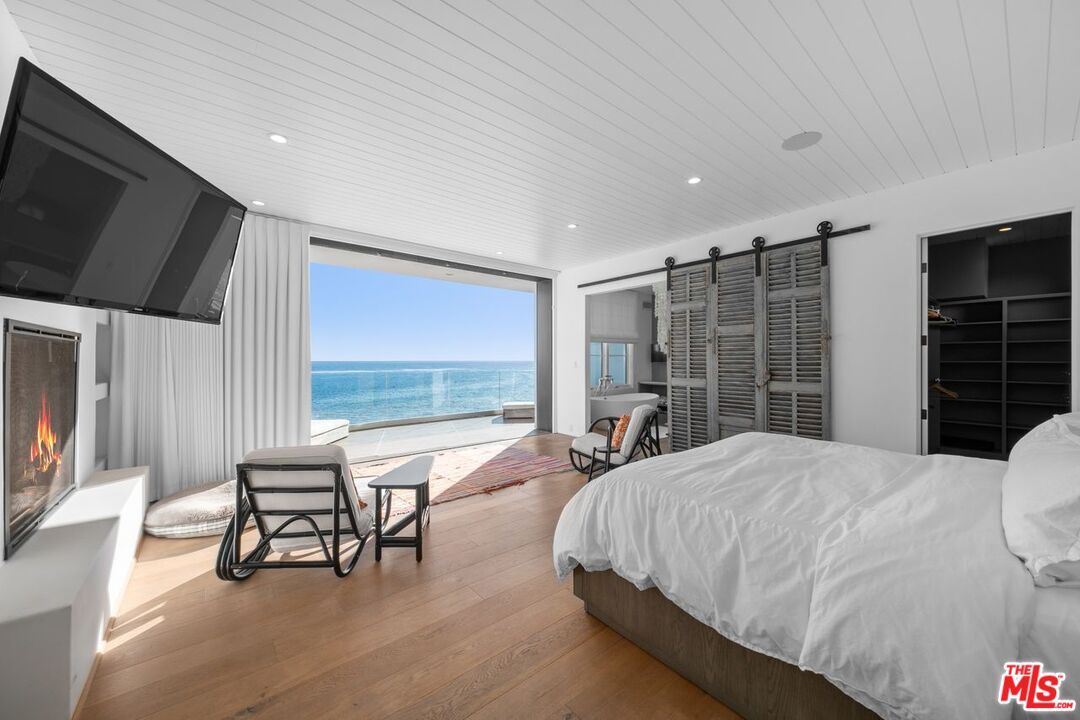 Malibu, California, 90265, United States, 3 Bedrooms Bedrooms, ,3 BathroomsBathrooms,Residential,For Sale,1918714