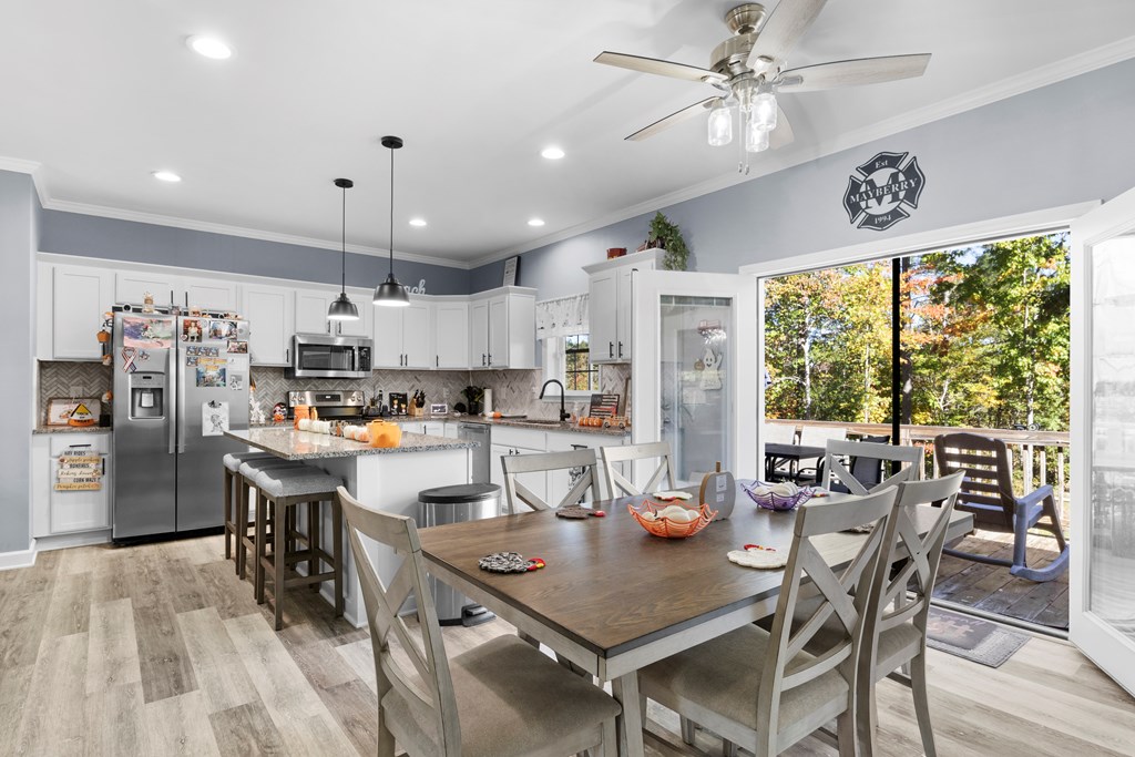 Rice, Virginia, 23966, United States, 3 Bedrooms Bedrooms, ,2 BathroomsBathrooms,Residential,For Sale,1982406