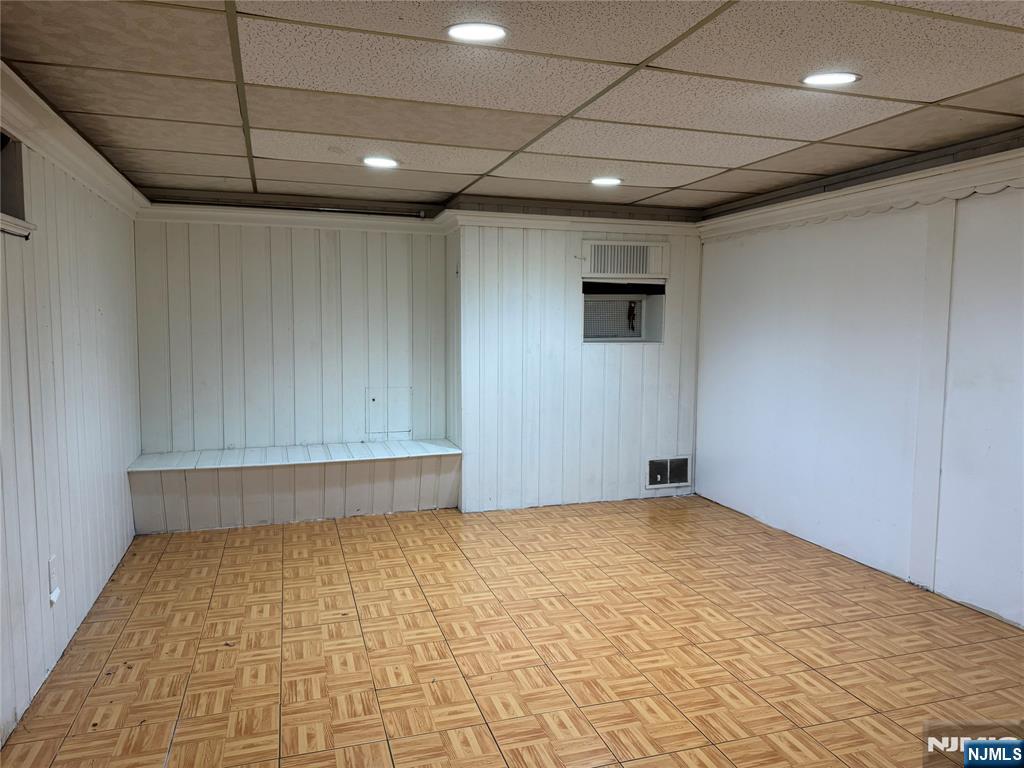 Paterson, New Jersey, 07504, United States, 4 Bedrooms Bedrooms, ,3 BathroomsBathrooms,Residential,For Sale,2001886