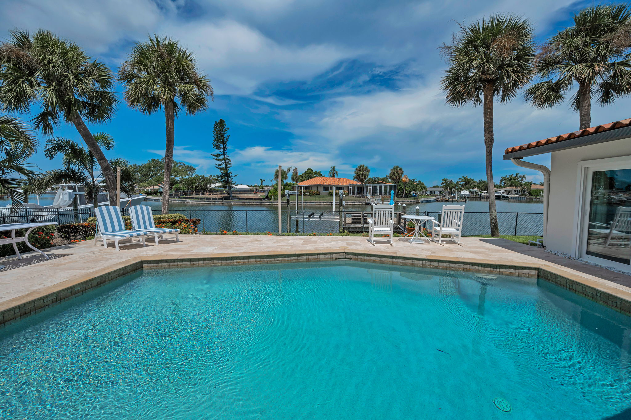 St Petersburg, Florida, 33703, United States, 4 Bedrooms Bedrooms, ,3 BathroomsBathrooms,Residential,For Sale,1978536