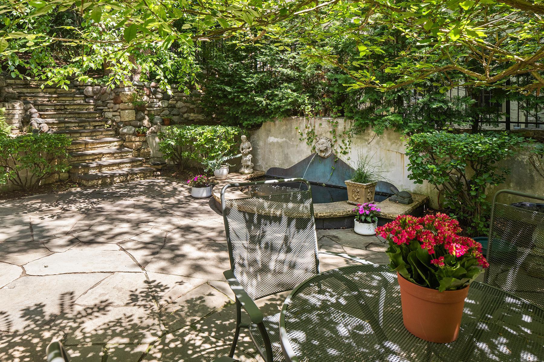 Minneapolis, Minnesota, 55416, United States, 4 Bedrooms Bedrooms, ,4 BathroomsBathrooms,Residential,For Sale,1901324