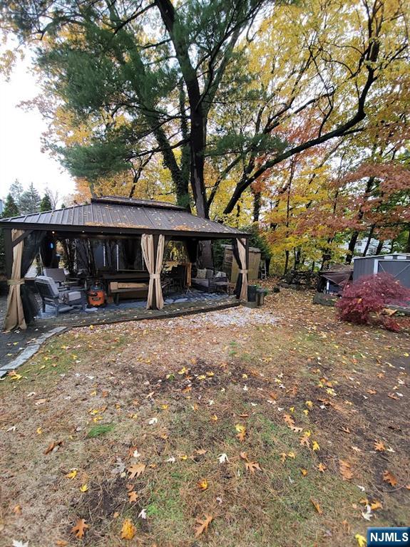 Englewood, New Jersey, 07631, United States, 3 Bedrooms Bedrooms, ,2 BathroomsBathrooms,Residential,For Sale,1991650