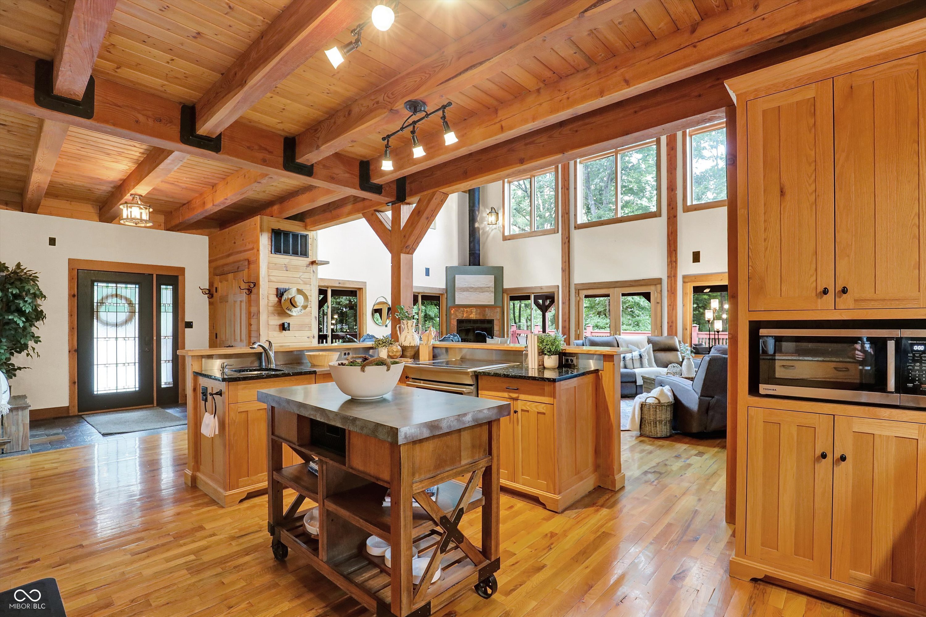Unionville, Indiana, 47468, United States, 4 Bedrooms Bedrooms, ,5 BathroomsBathrooms,Residential,For Sale,1870094