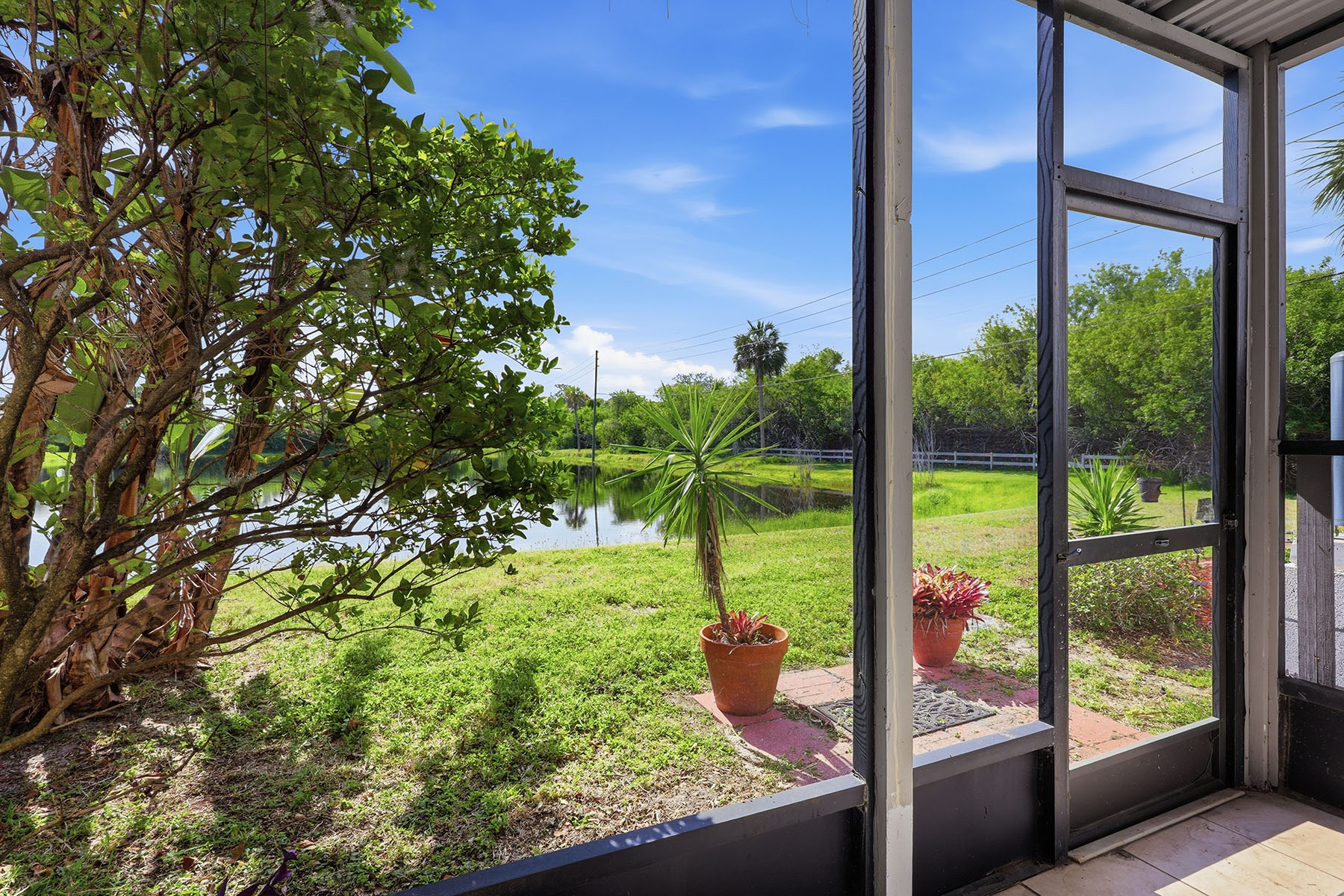  PEPPERTREE VILLAGE CONDO - 物件實景