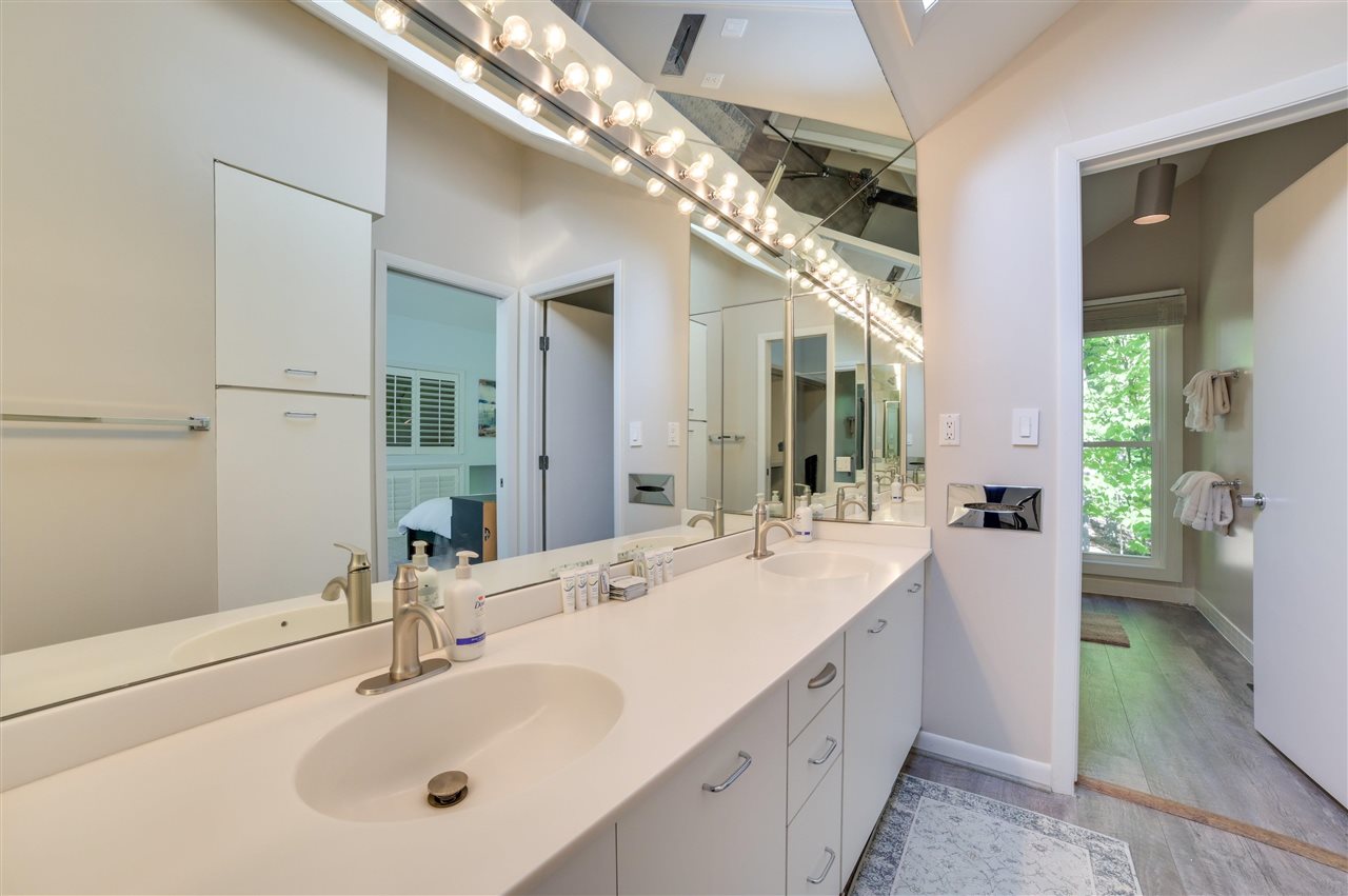 Harbor Springs, Michigan, 49740, United States, 3 Bedrooms Bedrooms, ,4 BathroomsBathrooms,Residential,For Sale,1954810