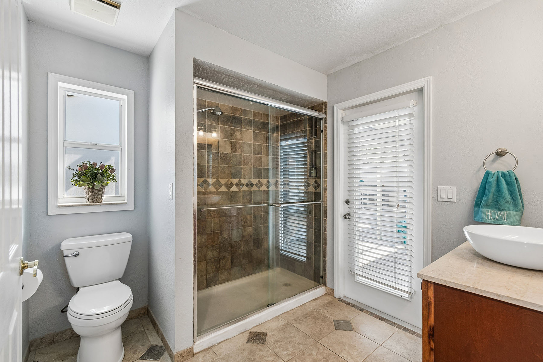  LAKE PADGETT - 物件實景