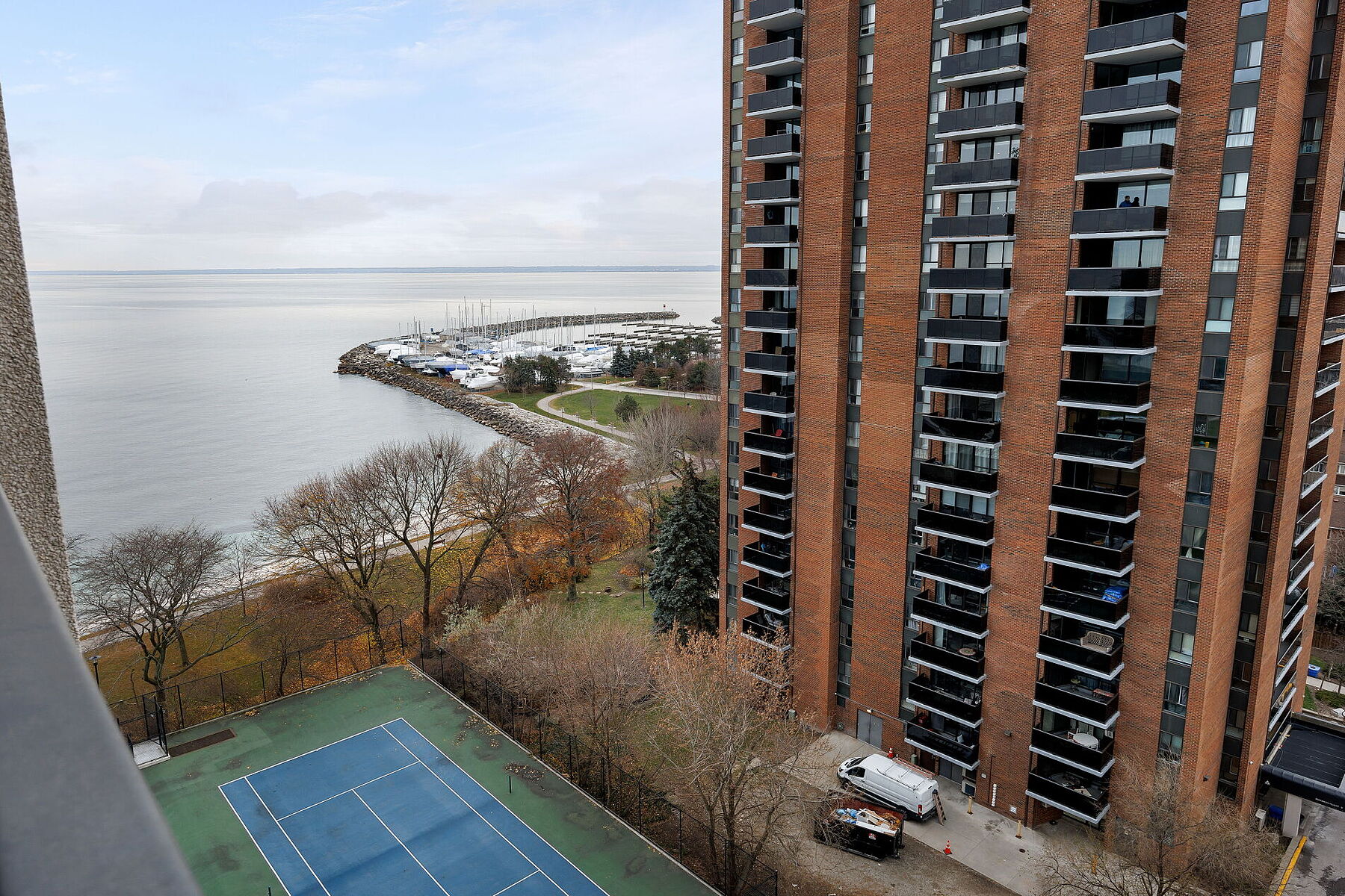  Modern Condo Living - 物件實景