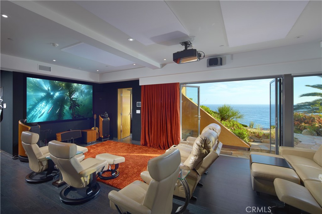 111 S La Senda Drive, Laguna Beach, California, 92651, United States, 4 Bedrooms Bedrooms, ,7 BathroomsBathrooms,Residential,For Sale,111 S La Senda Drive,1625085
