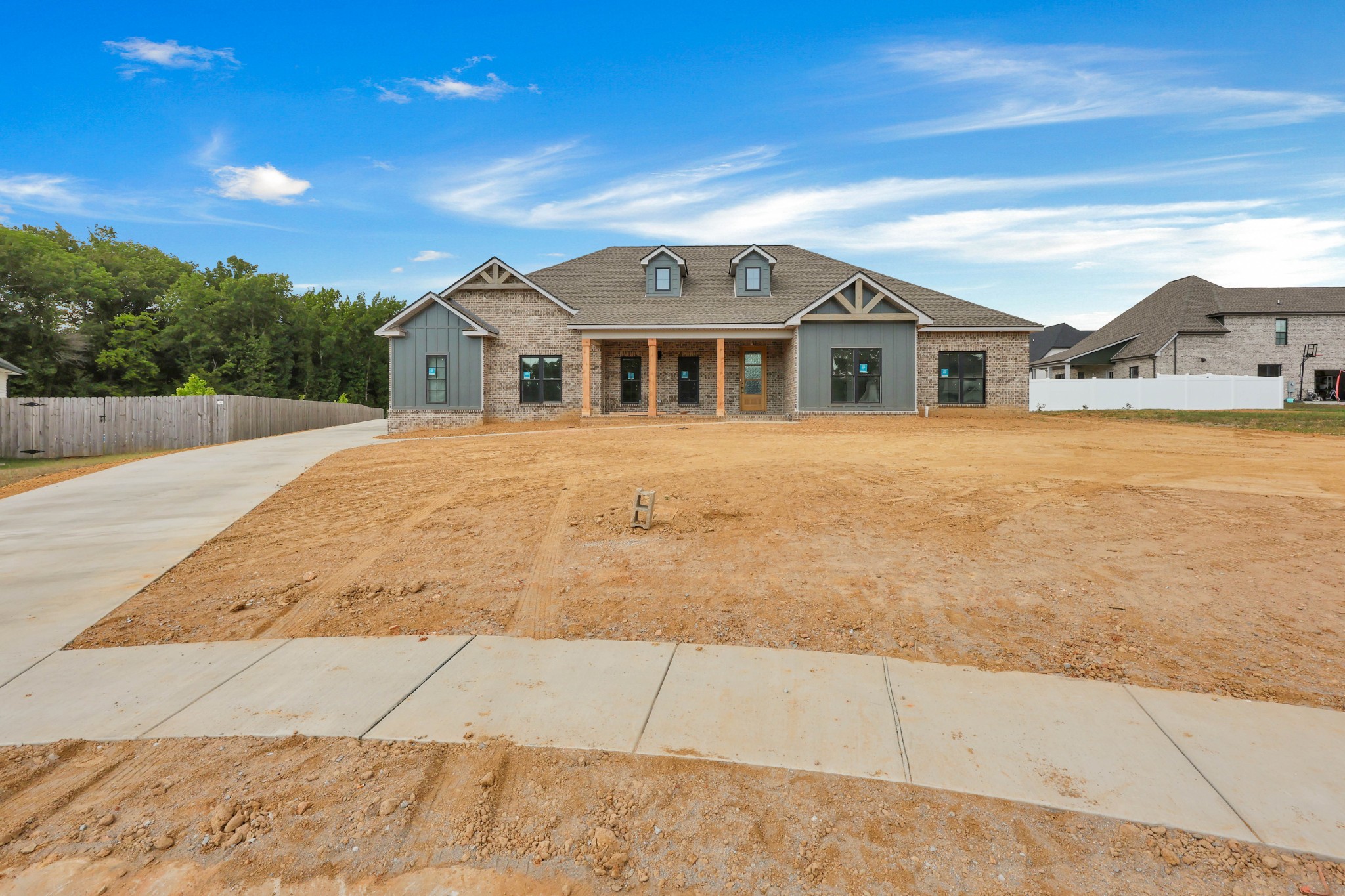 Clarksville, Tennessee, 37043, United States, 4 Bedrooms Bedrooms, ,3 BathroomsBathrooms,Residential,For Sale,1944940