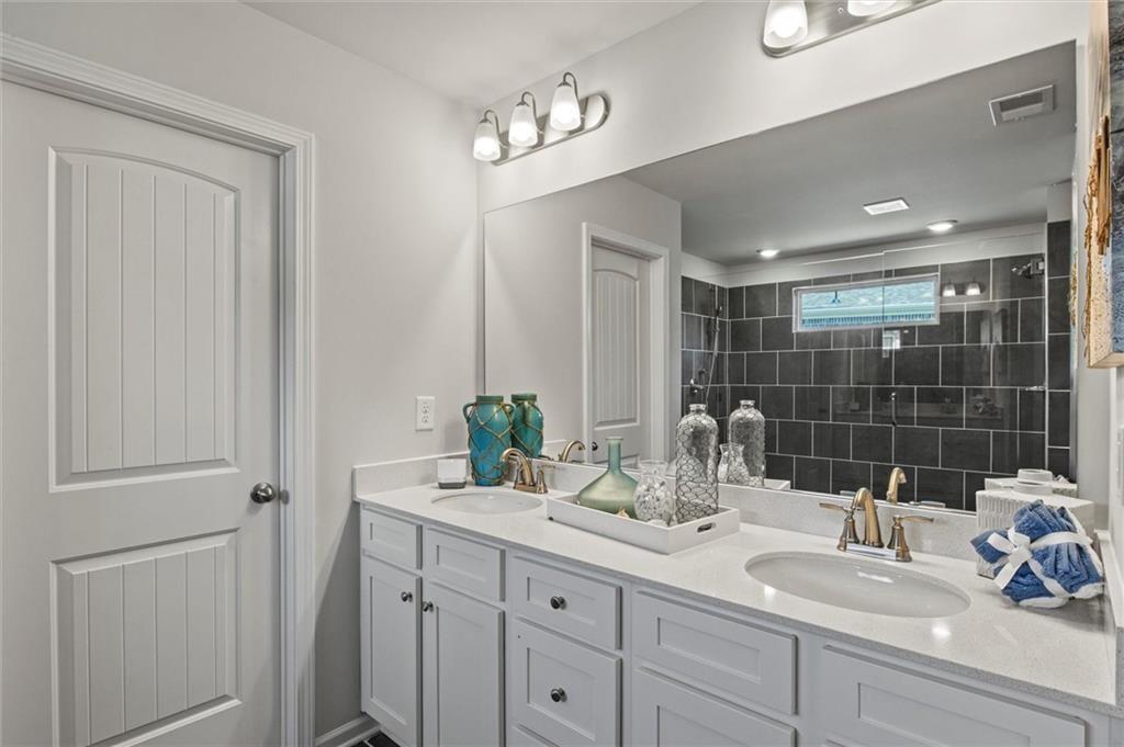 Stockbridge, Georgia, 30281, United States, 5 Bedrooms Bedrooms, ,4 BathroomsBathrooms,Residential,For Sale,1983695