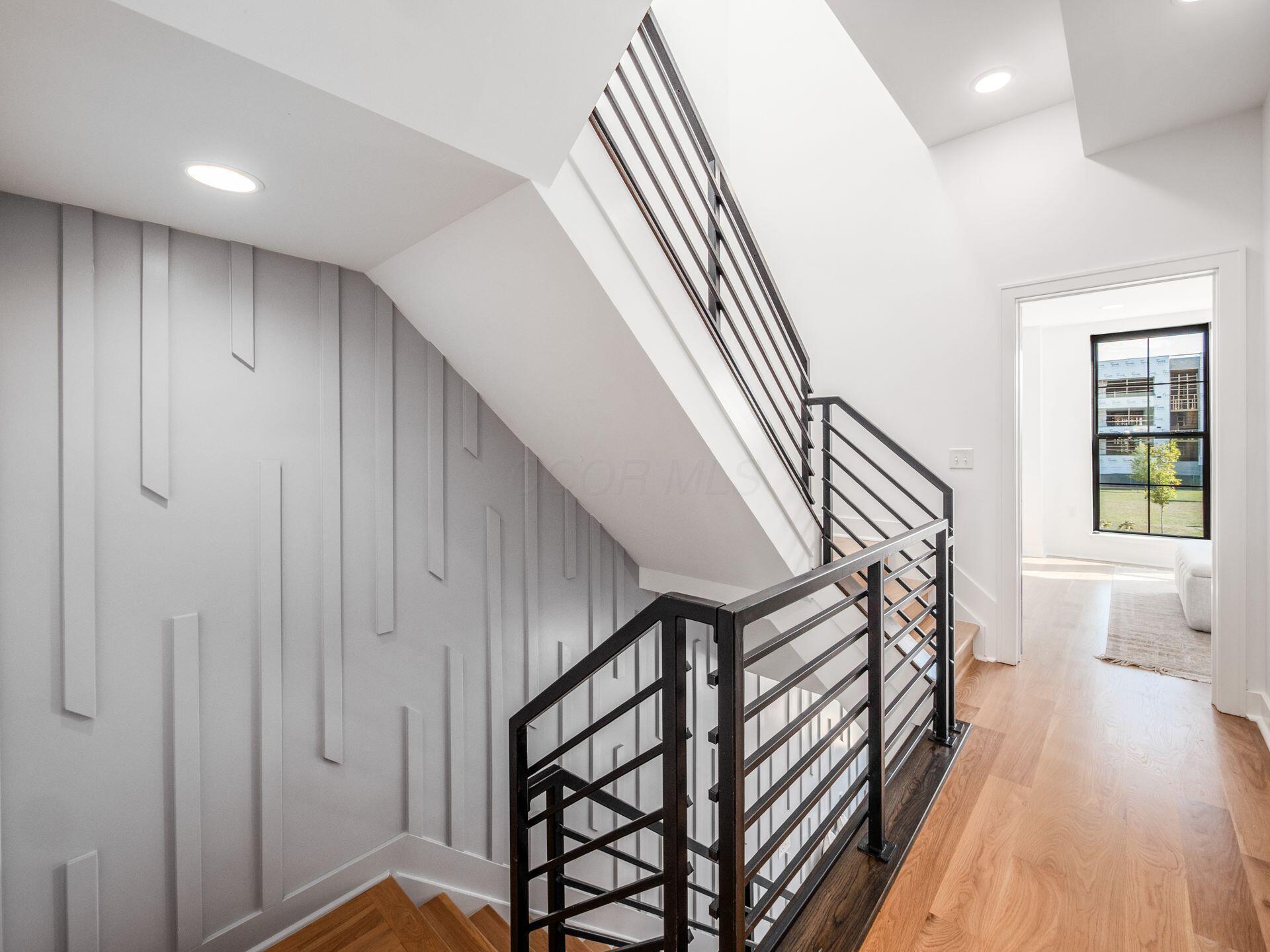 Columbus, Ohio, 43215, United States, 4 Bedrooms Bedrooms, ,4 BathroomsBathrooms,Residential,For Sale,1940716