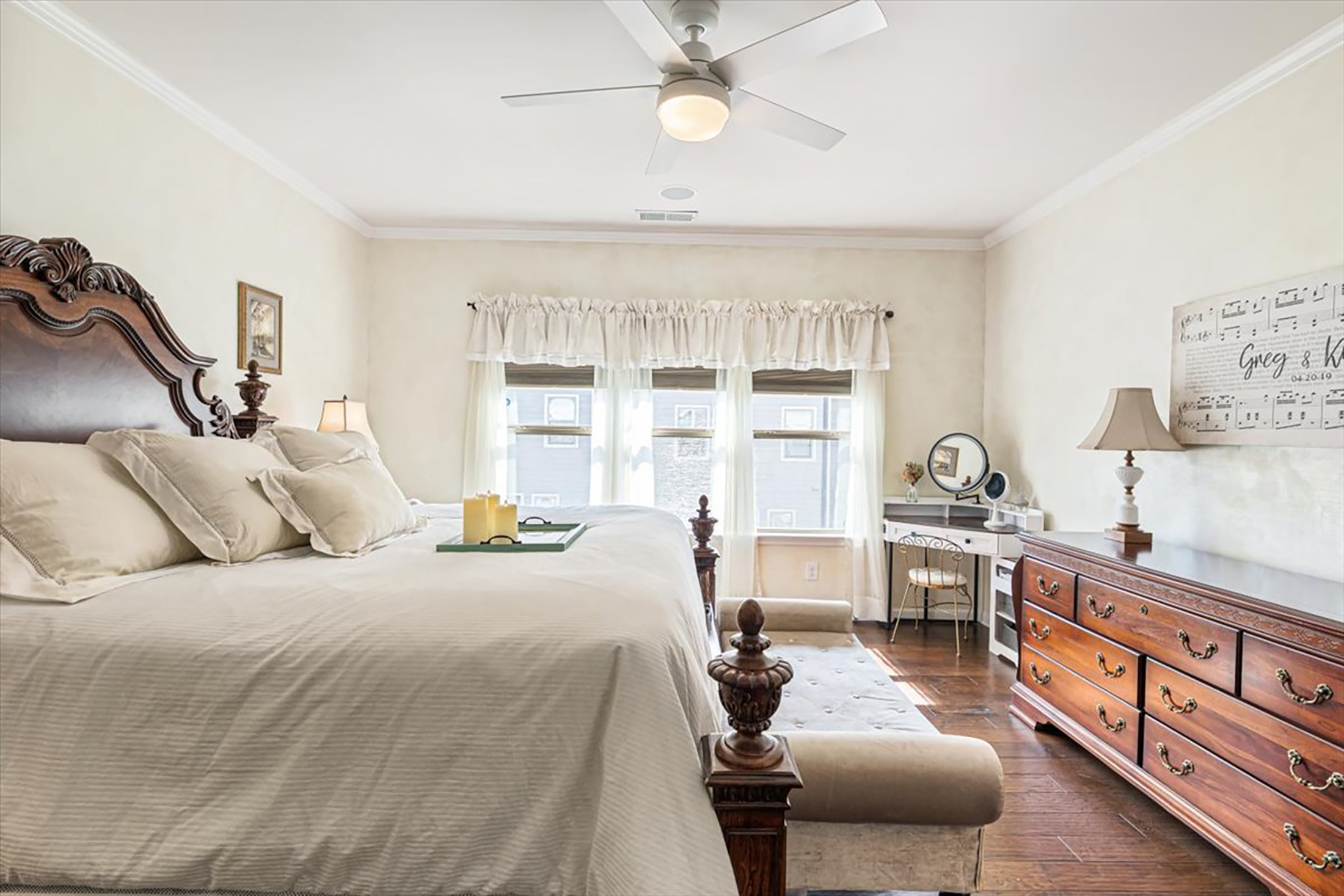  Beautifully Maintained Townhome in Gated Community - 物件實景