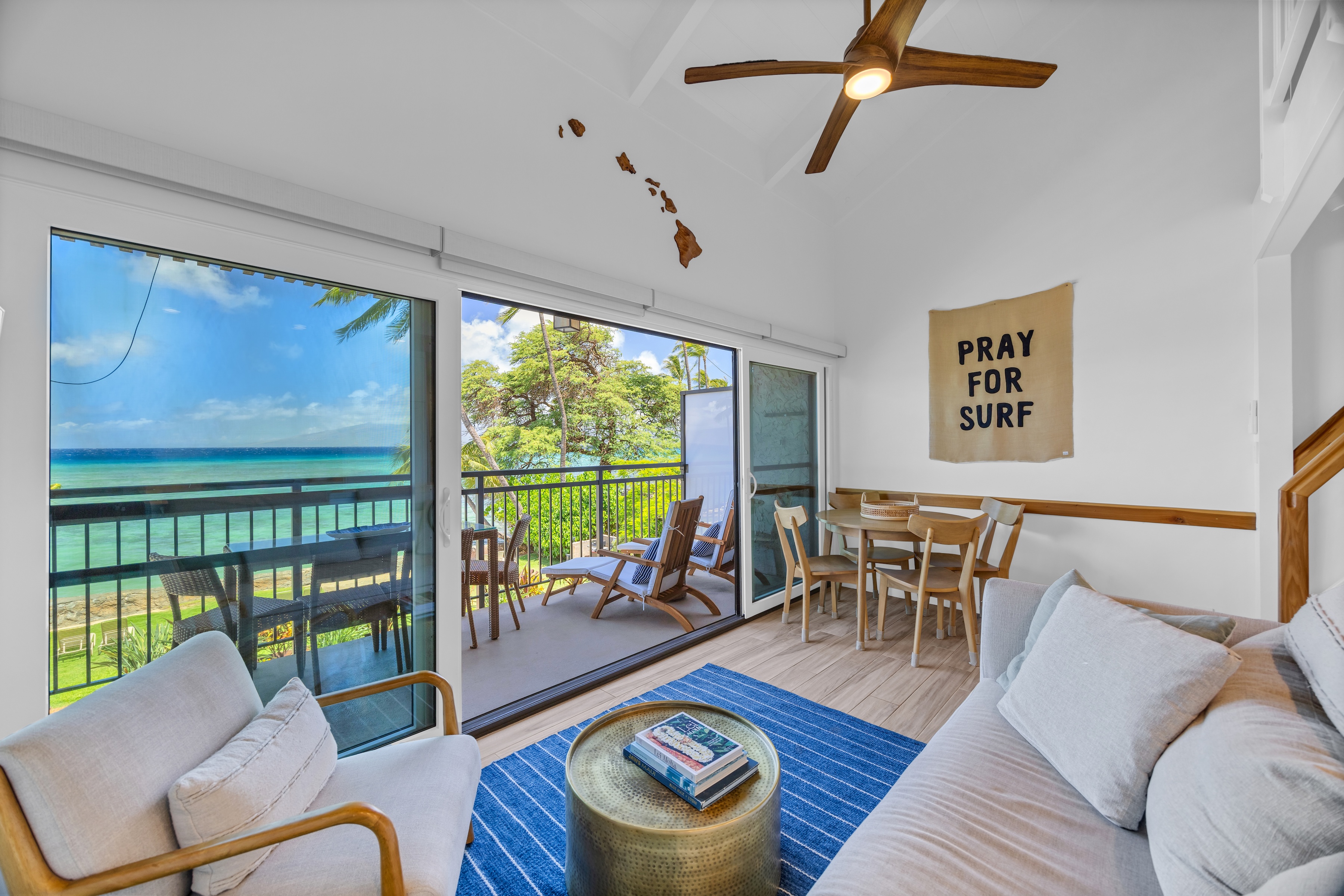  Direct oceanfront, beautiful remodeled 2 bedroom, lanai dining, furnished - 物件實景