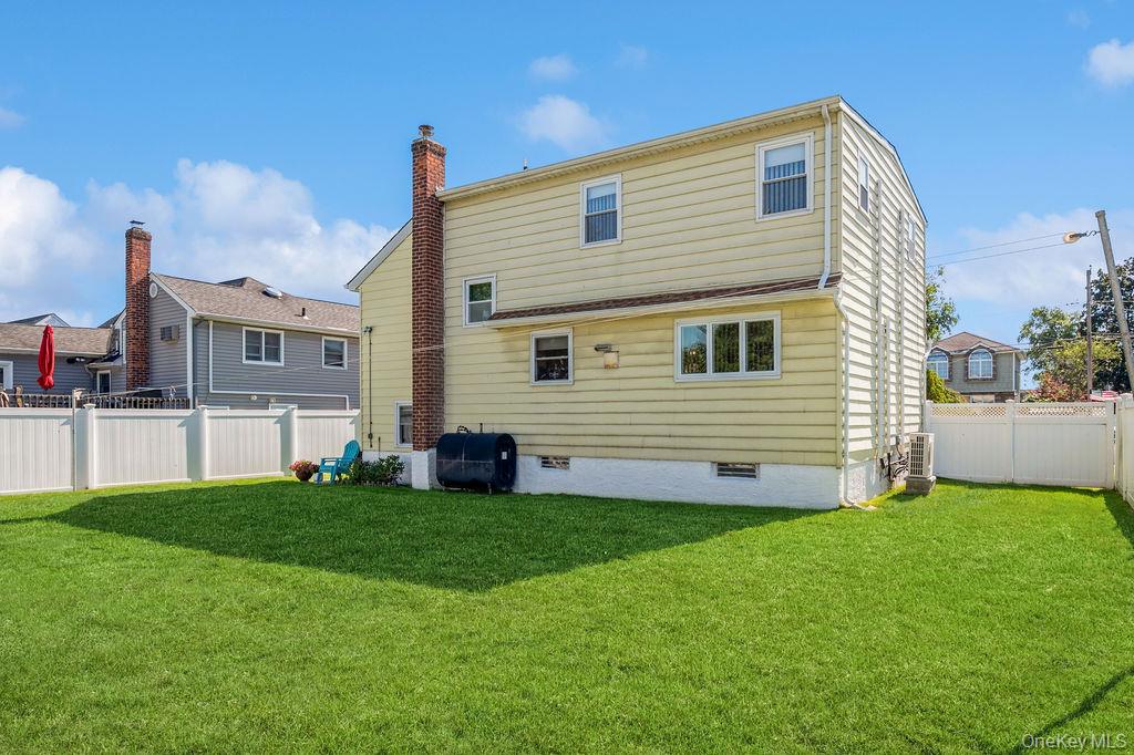 Massapequa, New York, 11758, United States, 4 Bedrooms Bedrooms, ,2 BathroomsBathrooms,Residential,For Sale,1927254