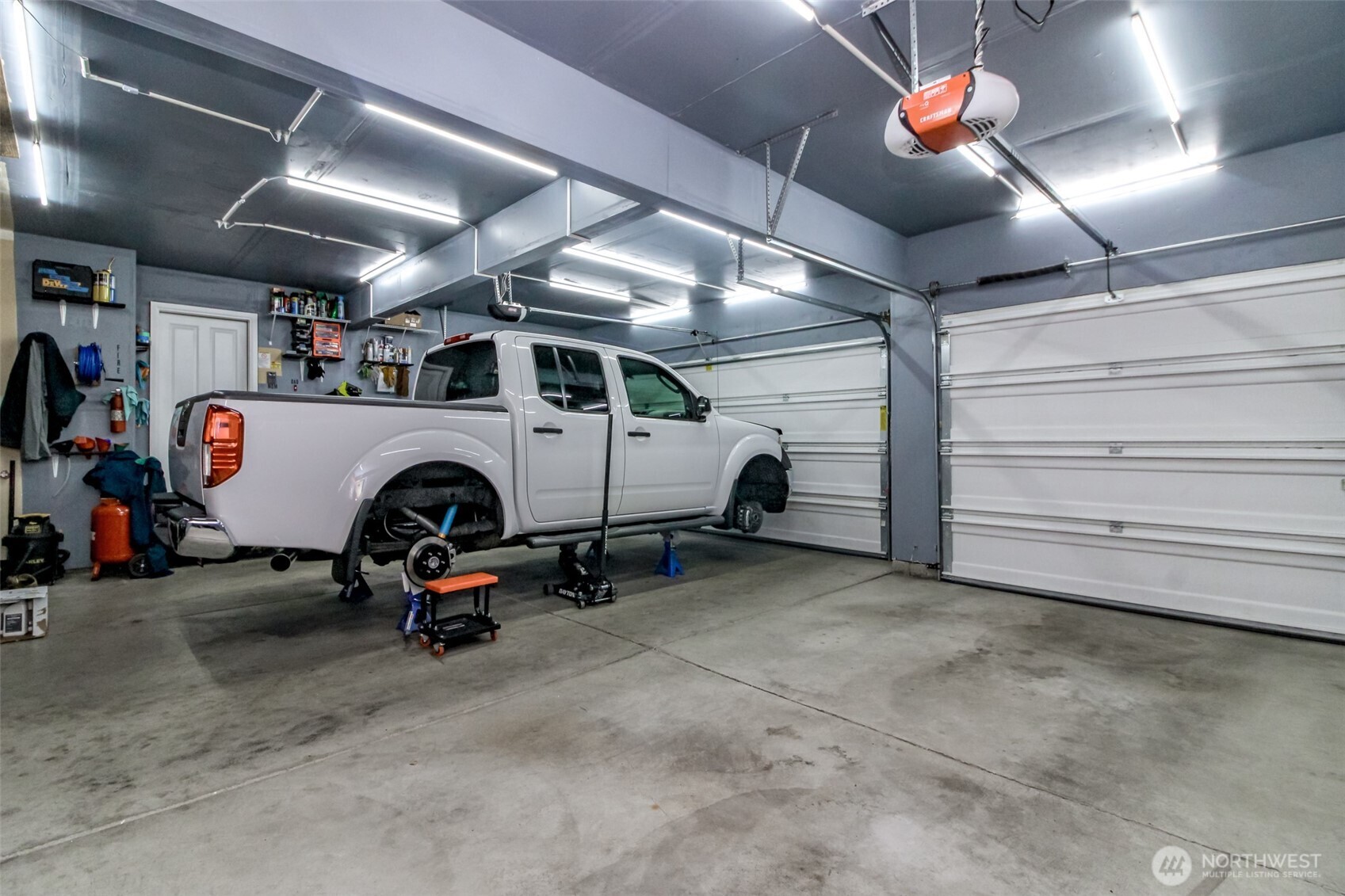 Puyallup, Washington, 98373, United States, 3 Bedrooms Bedrooms, ,3 BathroomsBathrooms,Residential,For Sale,1979459