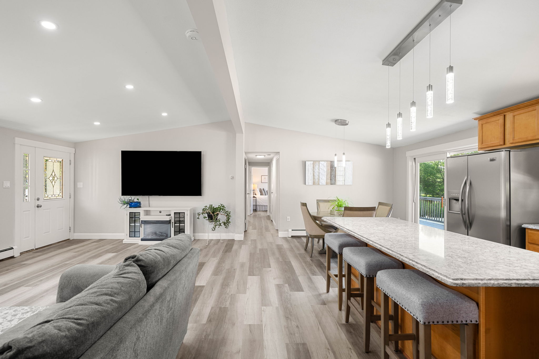  102 Kimball Rd, Amesbury, MA, 01913 - 物件實景