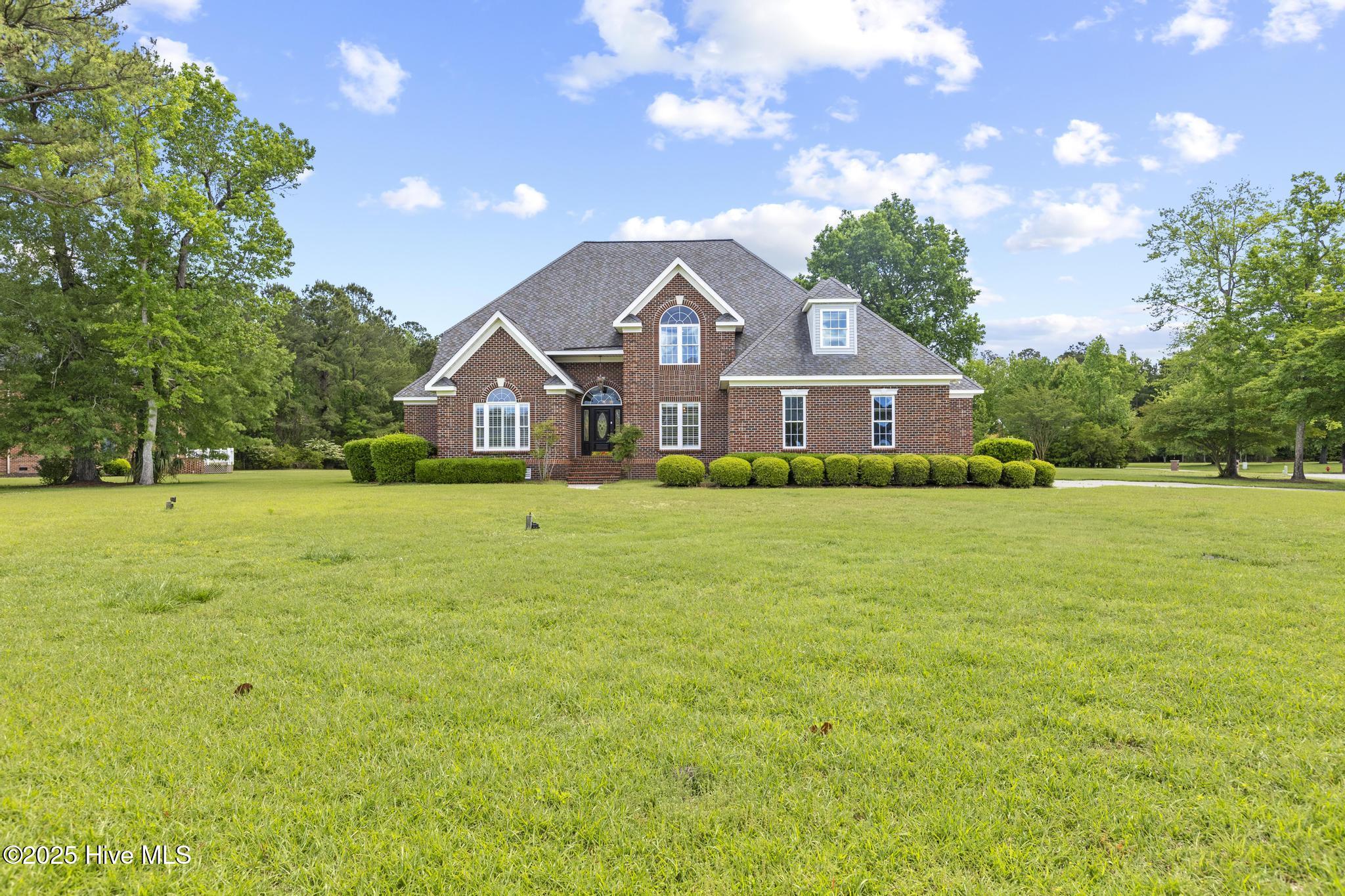 Jacksonville, North Carolina, 28540, United States, 4 Bedrooms Bedrooms, ,5 BathroomsBathrooms,Residential,For Sale,1944565