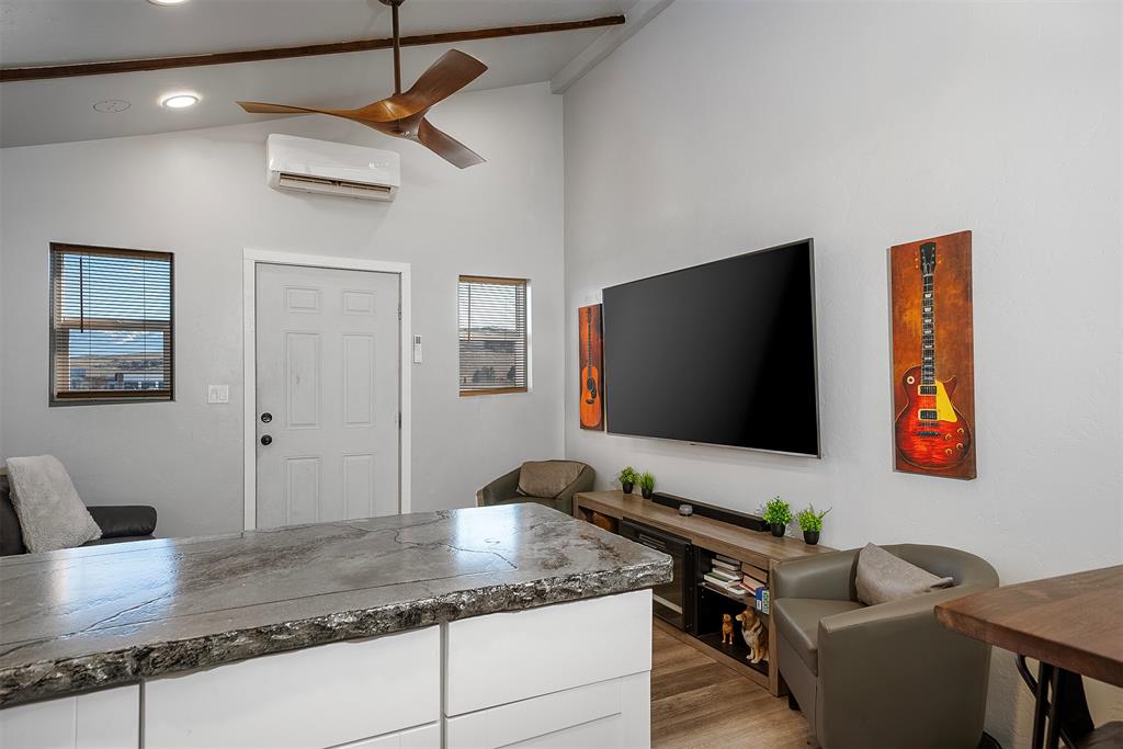 Polson, Montana, 59860, United States, 1 Bedroom Bedrooms, ,1 BathroomBathrooms,Residential,For Sale,1990803