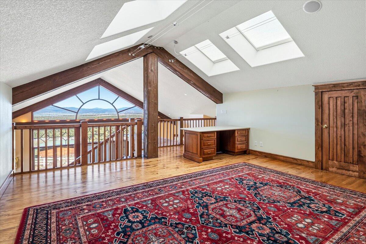 Powell Butte, Oregon, 97753, United States, 6 Bedrooms Bedrooms, ,5 BathroomsBathrooms,Residential,For Sale,2036948
