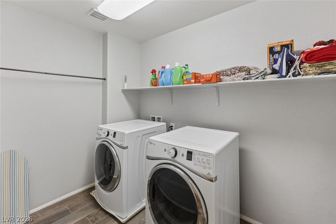 Las Vegas, Nevada, 89129, United States, 4 Bedrooms Bedrooms, ,3 BathroomsBathrooms,Residential,For Sale,2023651