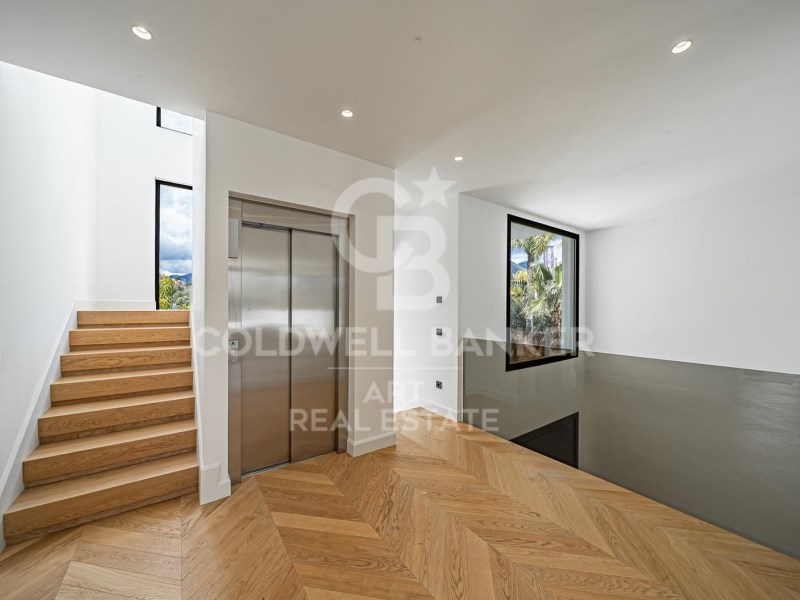 Marbella, Andalusia, ES, 6 Bedrooms Bedrooms, ,6 BathroomsBathrooms,Residential,For Sale,1898329