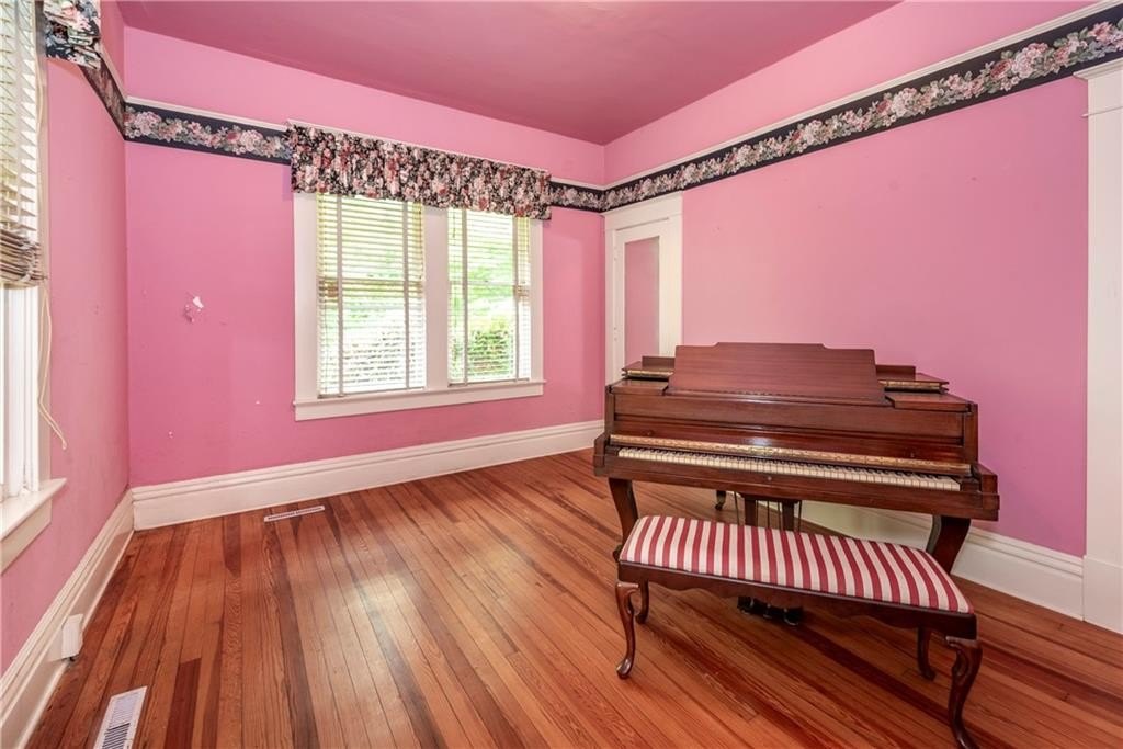 Tate, Georgia, 30177, United States, 3 Bedrooms Bedrooms, ,3 BathroomsBathrooms,Residential,For Sale,1854179
