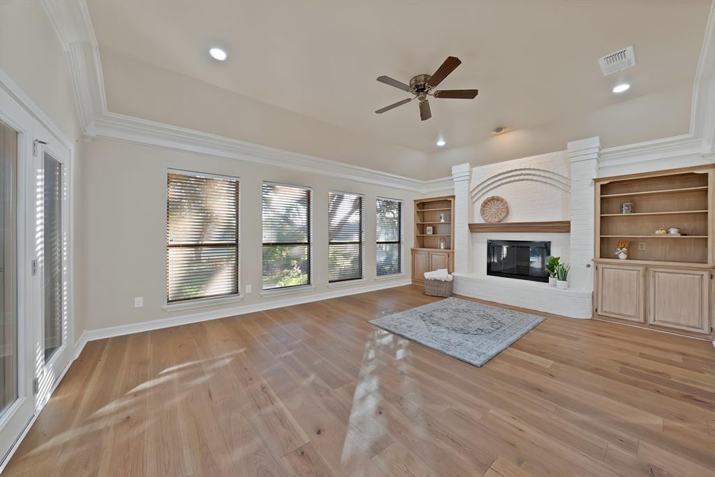 Mansfield, Texas, 76063, United States, 4 Bedrooms Bedrooms, ,3 BathroomsBathrooms,Residential,For Sale,1990790