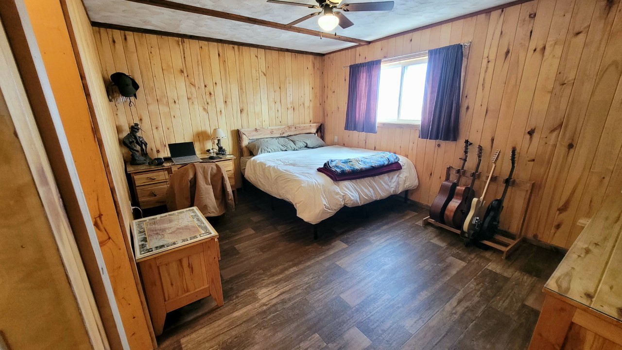 Dillon, Montana, 59725, United States, 3 Bedrooms Bedrooms, ,2 BathroomsBathrooms,Residential,For Sale,1944810
