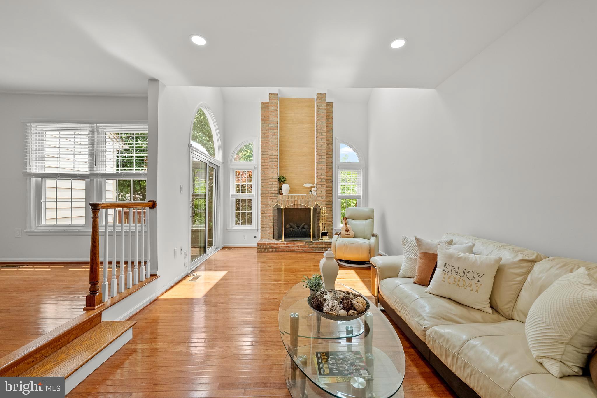 Fairfax, Virginia, 22032, United States, 3 Bedrooms Bedrooms, ,4 BathroomsBathrooms,Residential,For Sale,1945020