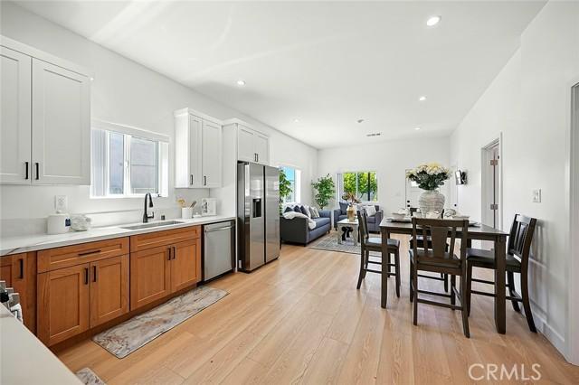 Paramount, California, 90723, United States, ,Residential,For Sale,1936983