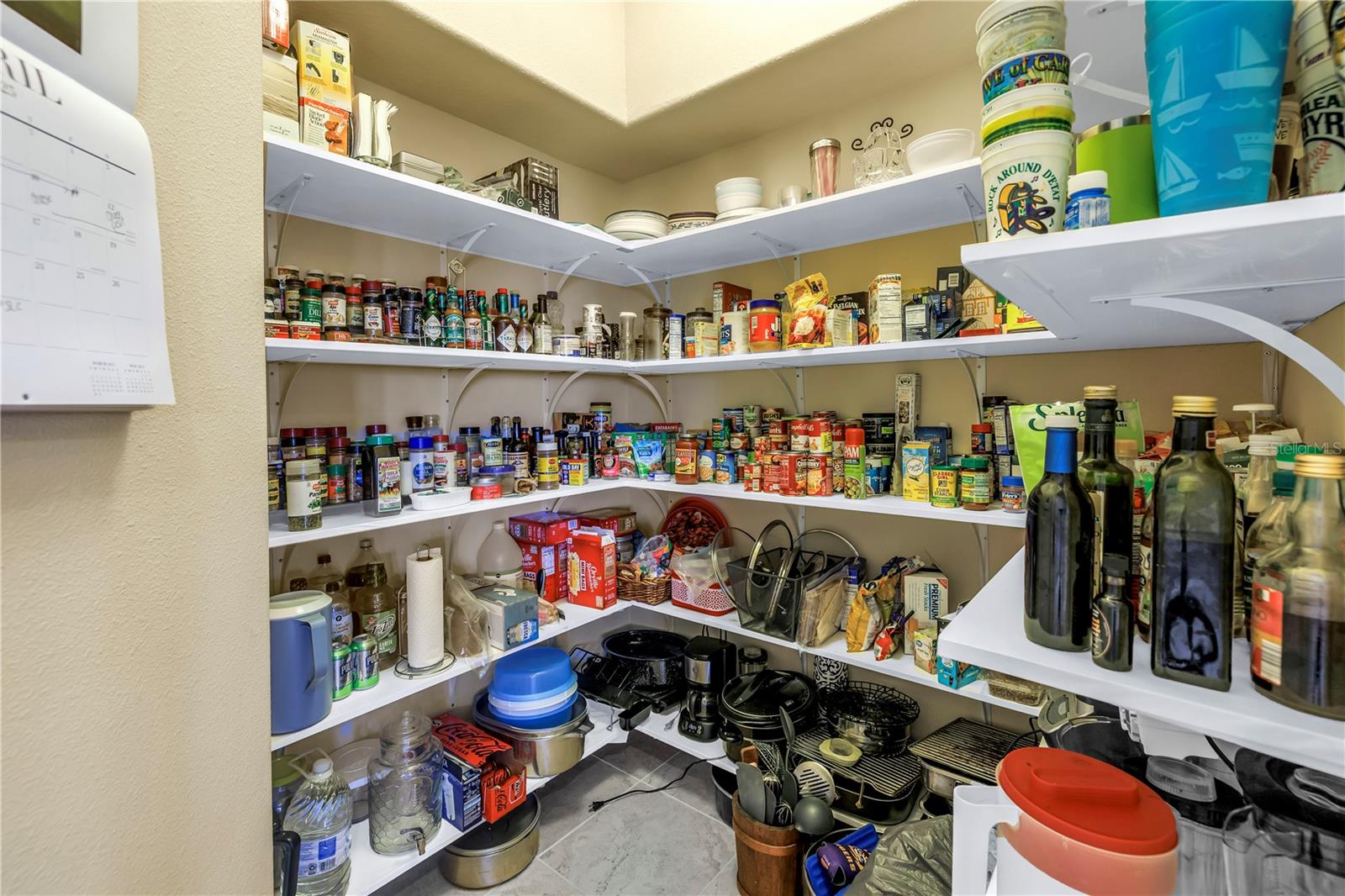 Tarpon Springs, Florida, 34689, United States, 4 Bedrooms Bedrooms, ,4 BathroomsBathrooms,Residential,For Sale,1975840