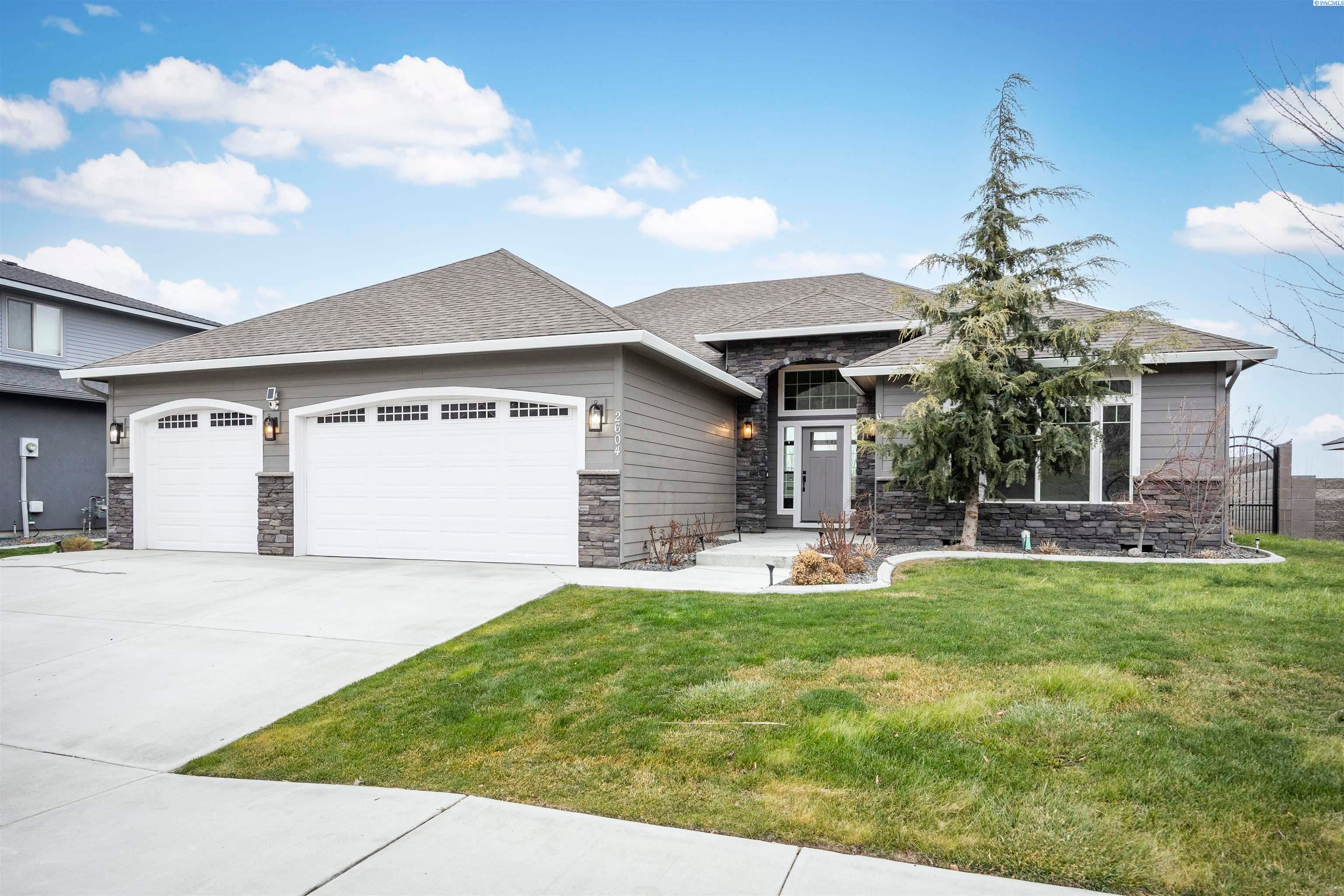 Kennewick, Washington, 99337, United States, 3 Bedrooms Bedrooms, ,1 BathroomBathrooms,Residential,For Sale,2012614