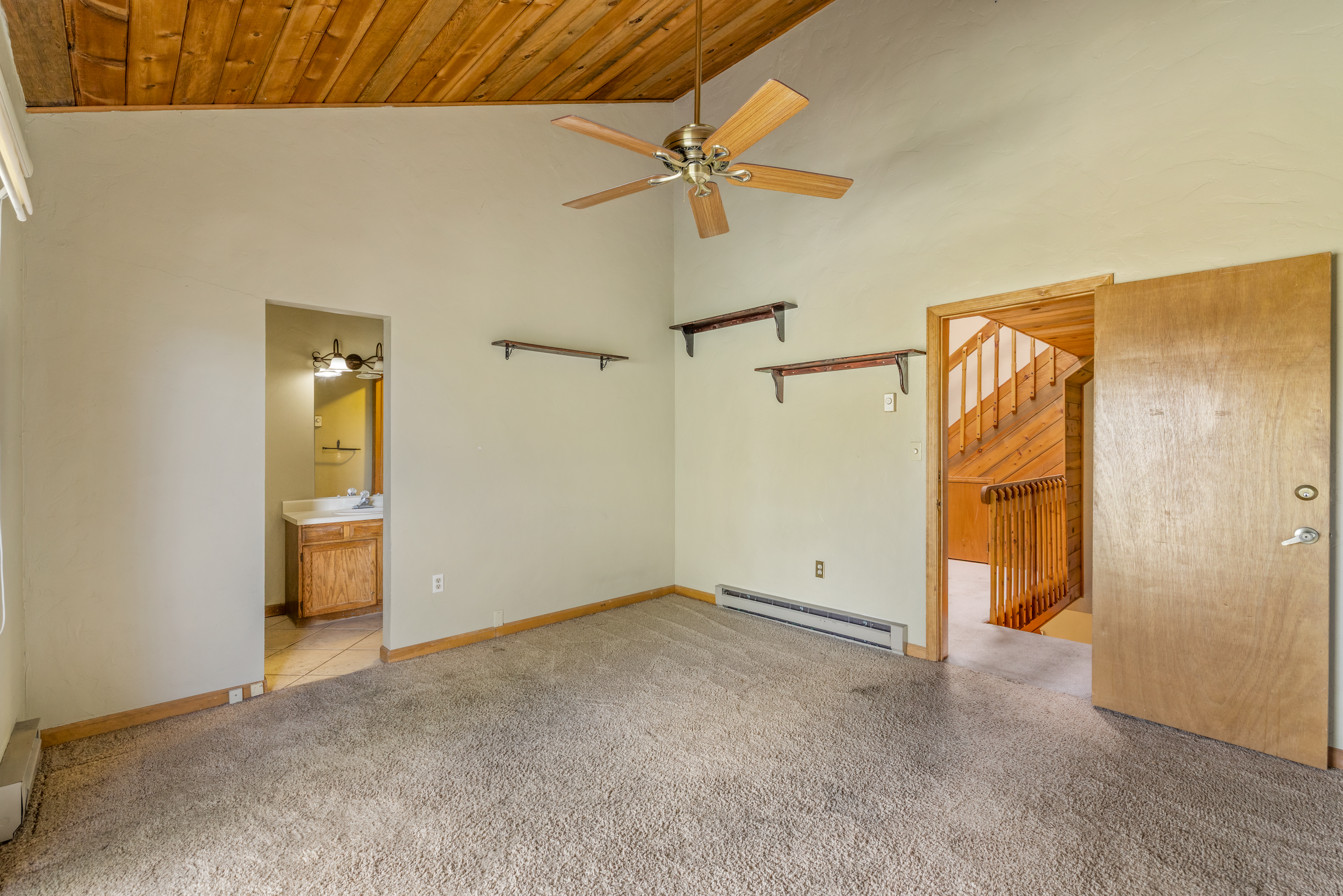  Spacious Columbine Townhome - 物件實景