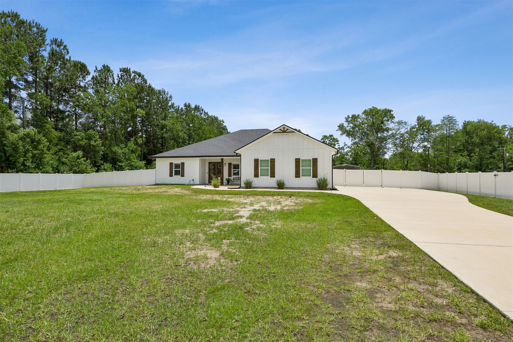 Callahan, Florida, 32011, United States, 4 Bedrooms Bedrooms, ,2 BathroomsBathrooms,Residential,For Sale,2049418