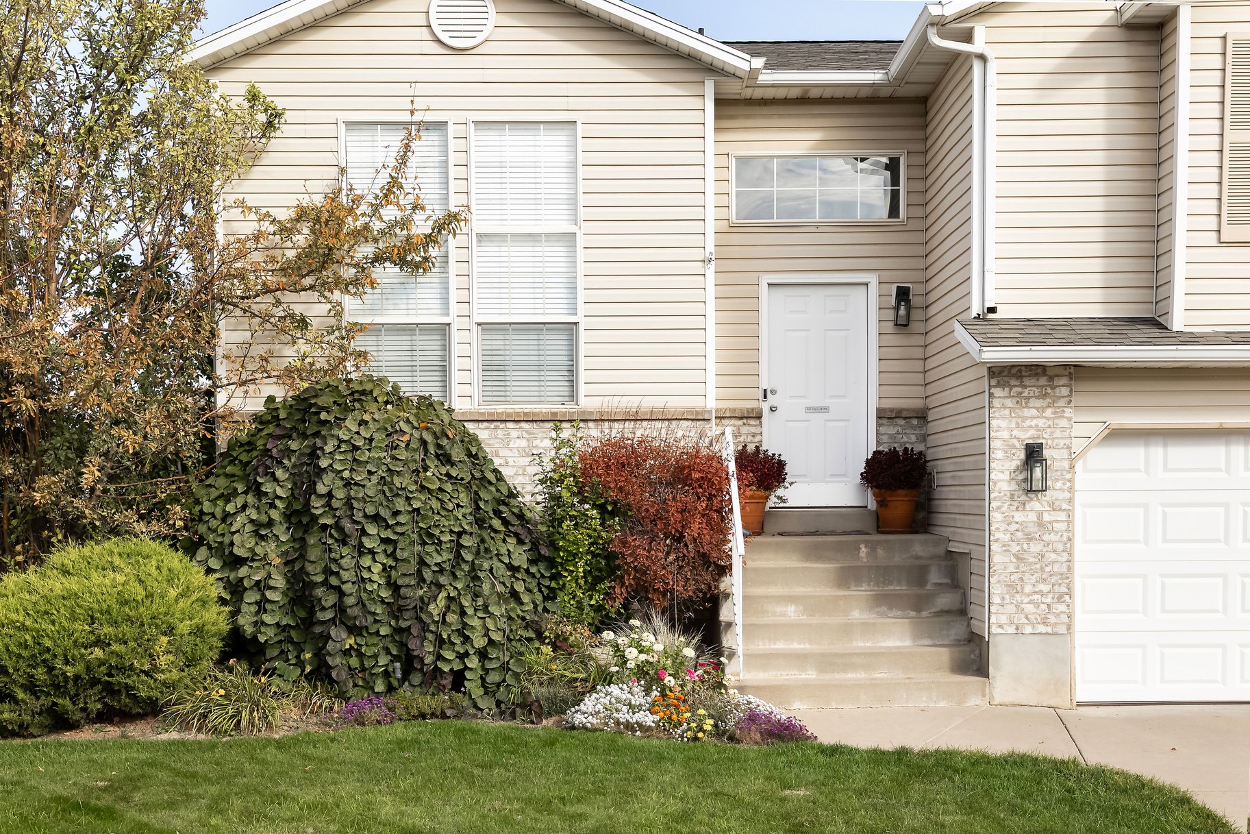  Updated 4-Bed with RV Parking, Mountain Views, and Large Fenced Backyard - 物件實景