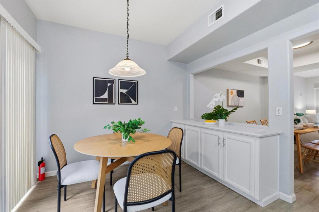 San Jose, California, 95136, United States, 2 Bedrooms Bedrooms, ,3 BathroomsBathrooms,Residential,For Sale,1987306