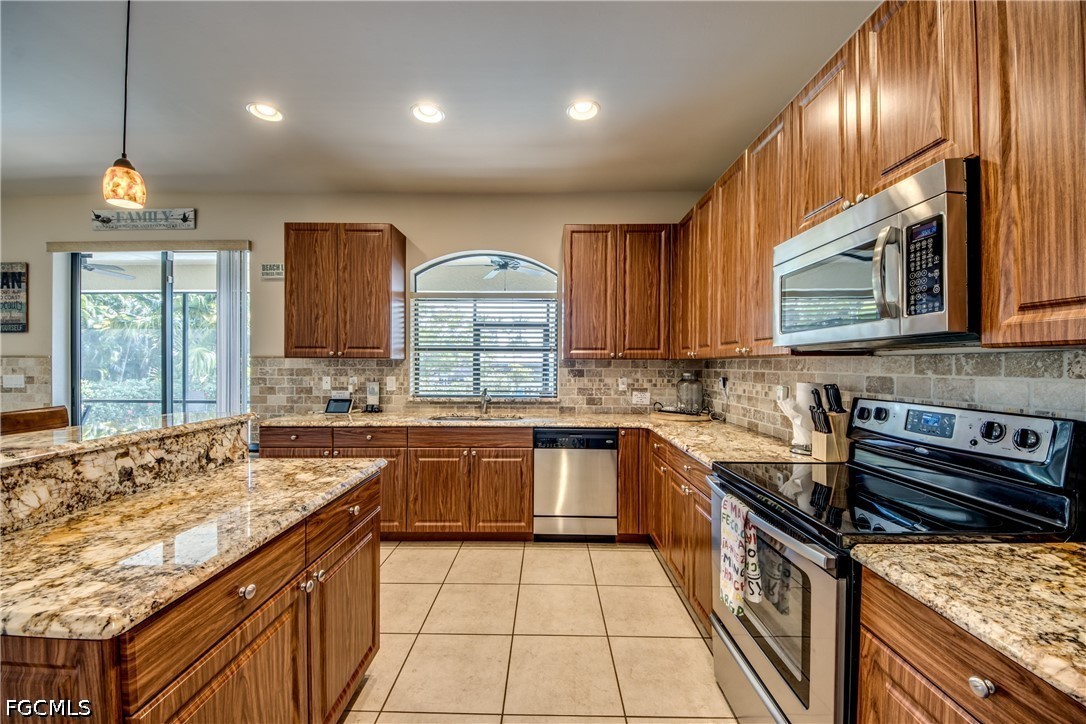 Cape Coral, Florida, 33904, United States, 6 Bedrooms Bedrooms, ,4 BathroomsBathrooms,Residential,For Sale,2006453