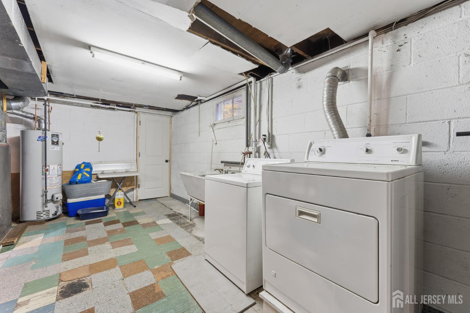 Piscataway, New Jersey, 08854, United States, 3 Bedrooms Bedrooms, ,2 BathroomsBathrooms,Residential,For Sale,1989136