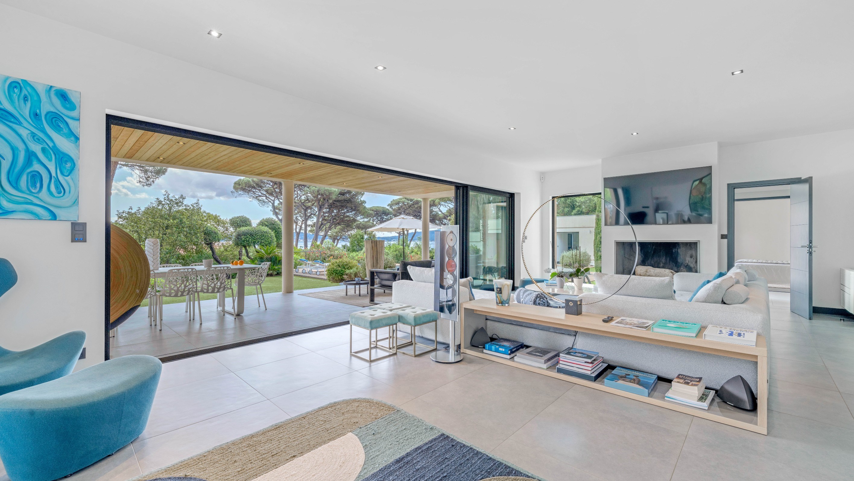  Sole agents - Contemporary villa for sale in Grimaud with sea view and pool - 物件實景