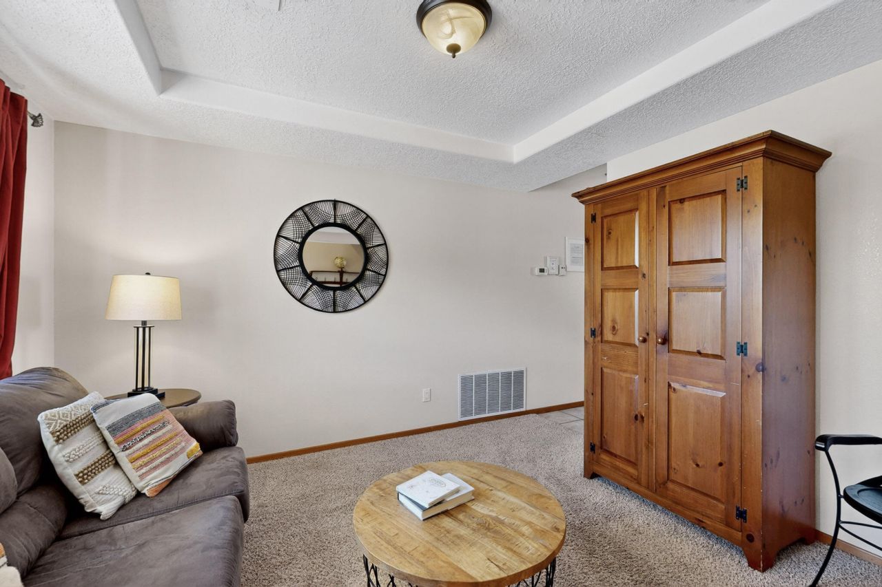 Albuquerque, New Mexico, 87122, United States, 4 Bedrooms Bedrooms, ,3 BathroomsBathrooms,Residential,For Sale,1964200