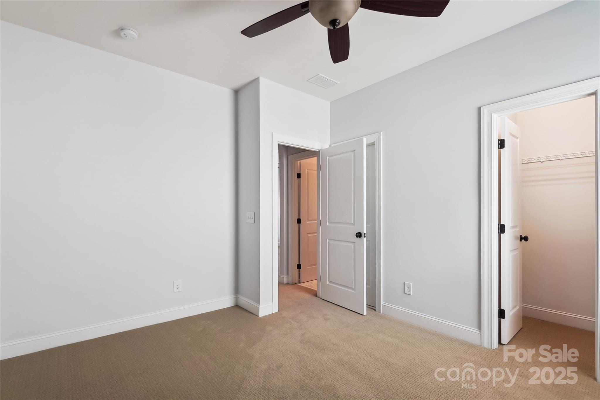 Fort Mill, South Carolina, 29708, United States, 5 Bedrooms Bedrooms, ,5 BathroomsBathrooms,Residential,For Sale,1896141