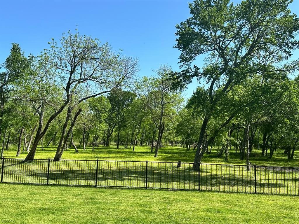 Terrell, Texas, 75160, United States, 4 Bedrooms Bedrooms, ,5 BathroomsBathrooms,Residential,For Sale,1765956