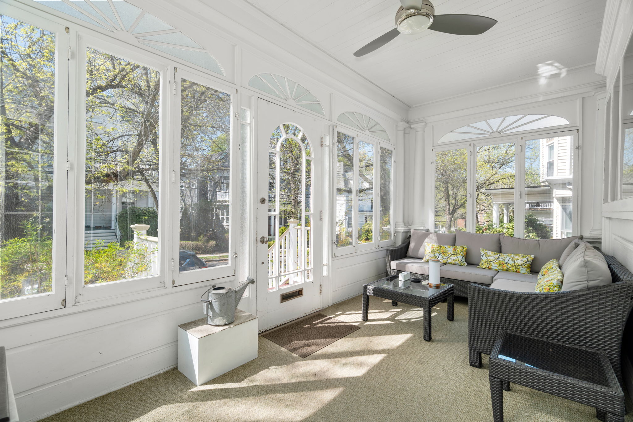  121 Thorndike Street, Brookline, MA, 02446 - 物件實景
