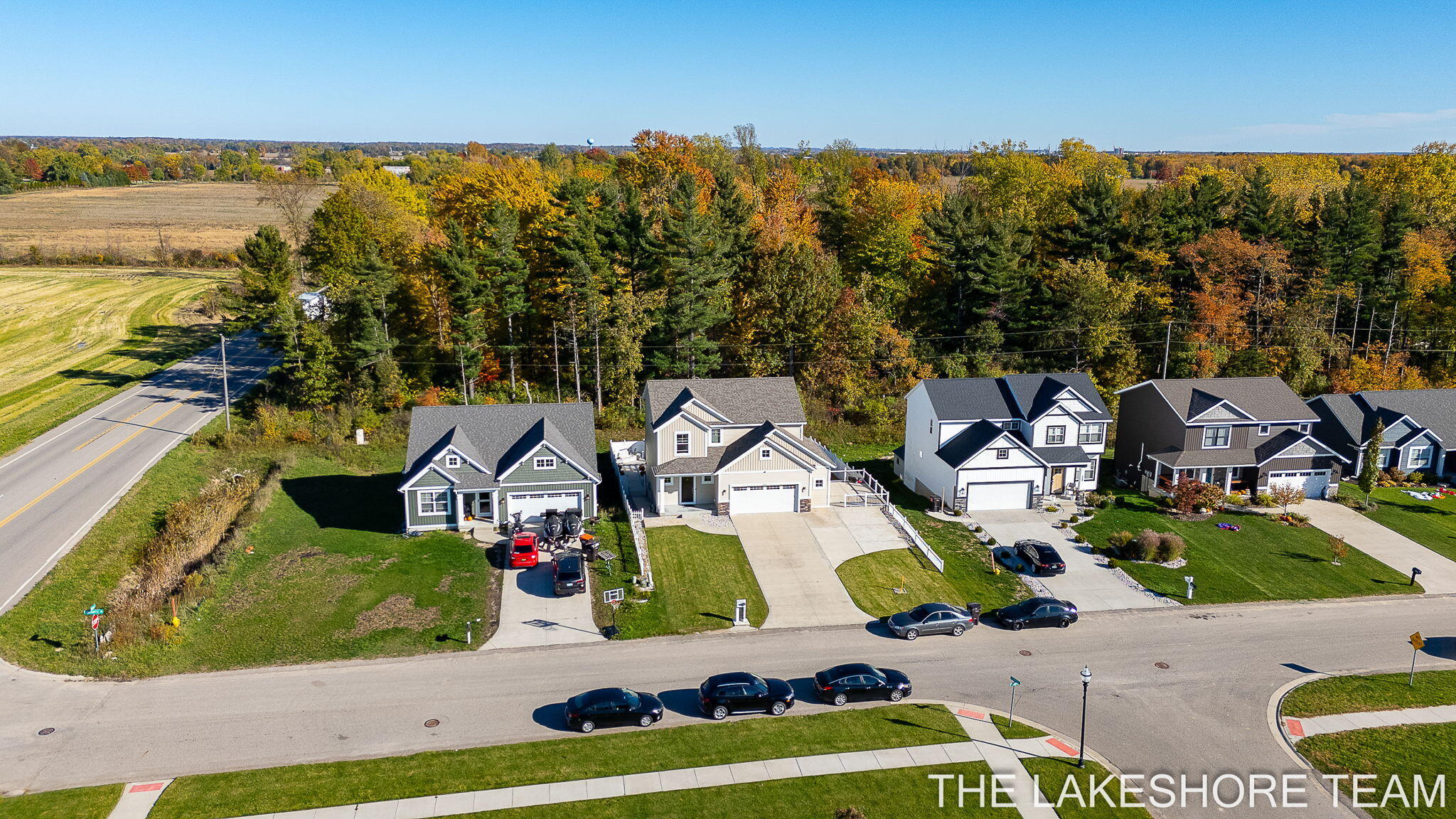 Holland, Michigan, 49424, United States, 5 Bedrooms Bedrooms, ,4 BathroomsBathrooms,Residential,For Sale,1973082