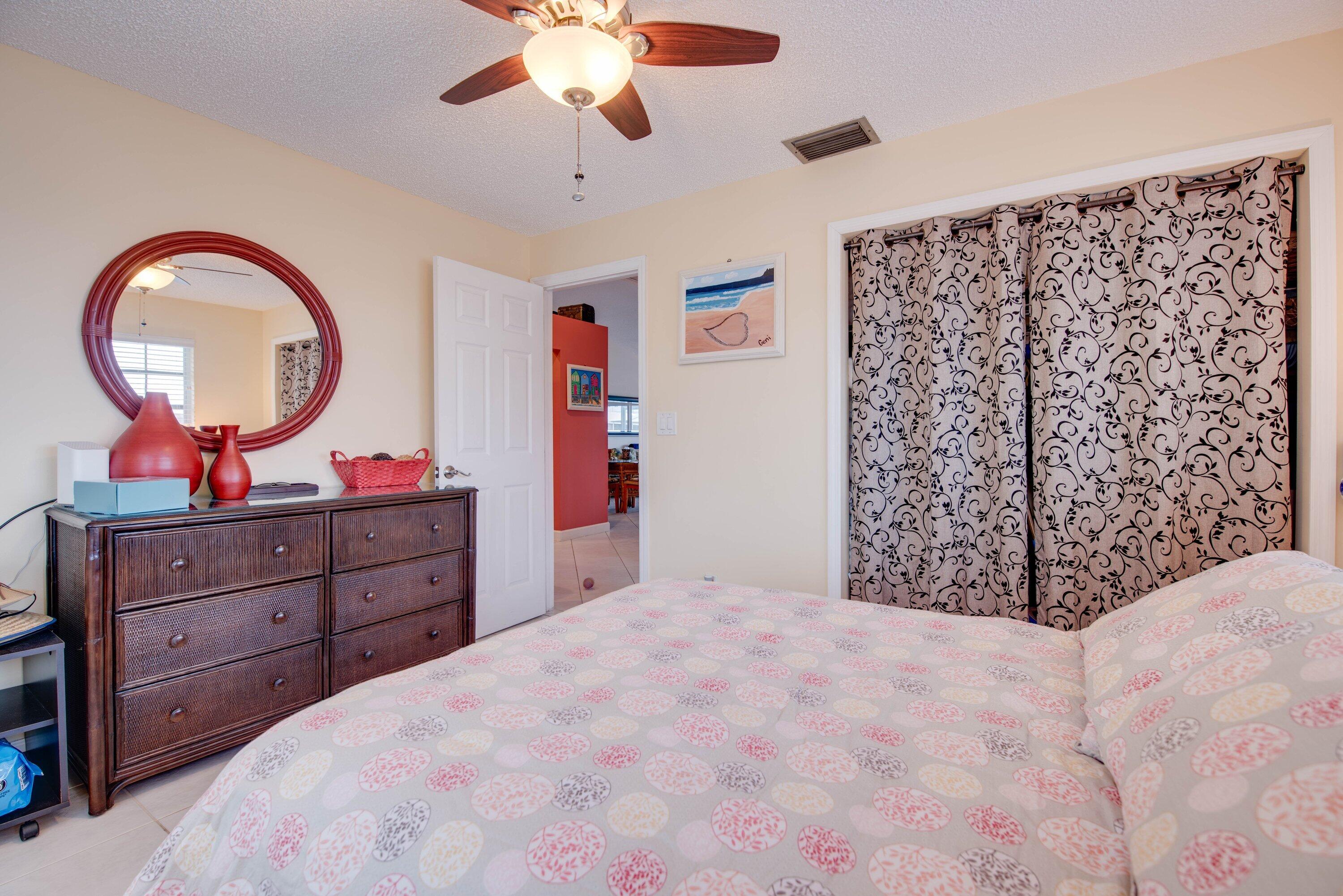 MARATHON, Florida, 33050, United States, 2 Bedrooms Bedrooms, ,2 BathroomsBathrooms,Residential,For Sale,1885329